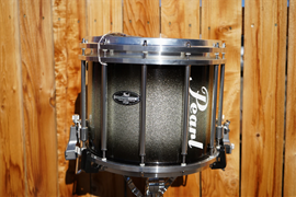 Pearl Championship CarbonCore FFX Snare Drum FFXIC1412/A368 Black Silver Burst Lacquer | 12" x 14"